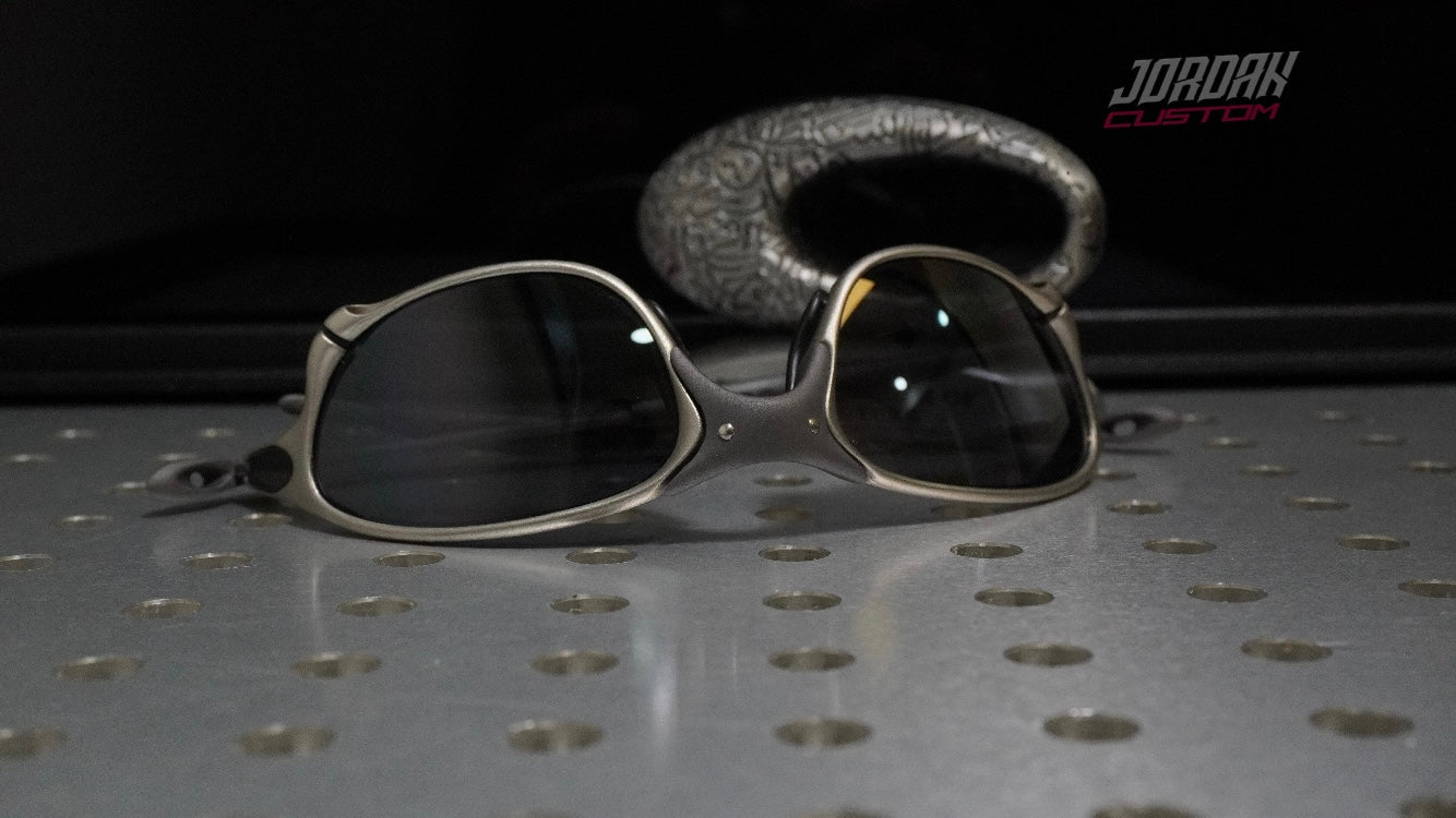 XX-TIO2 BLACK