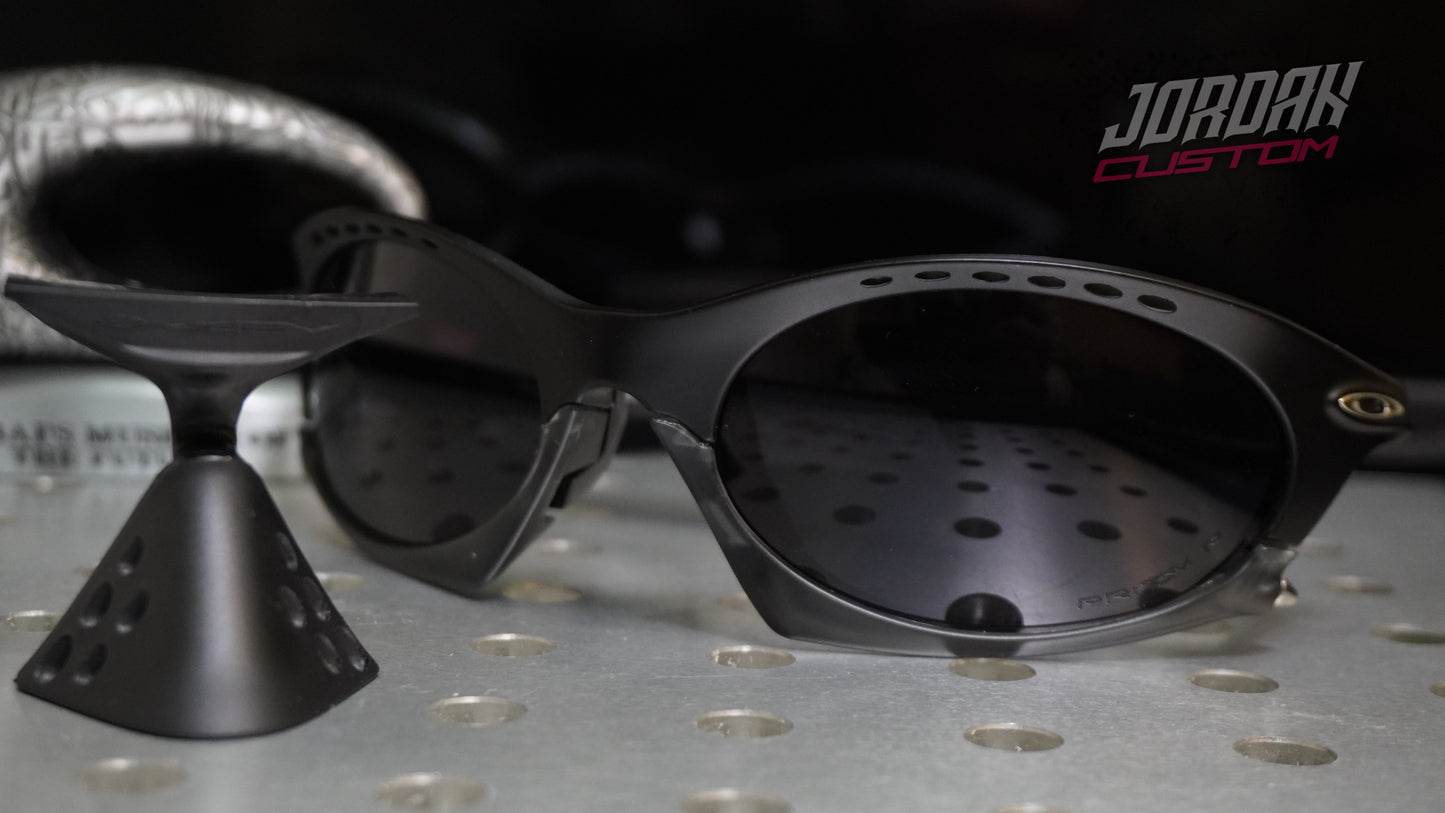 PLANTARIS MATTE BLACK