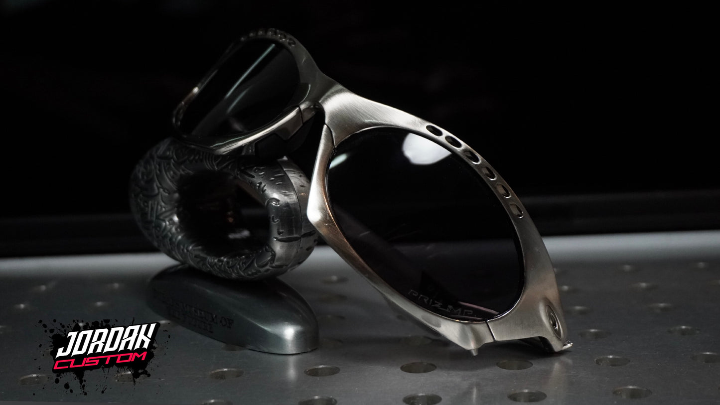 PLANTARIS TITANIUM