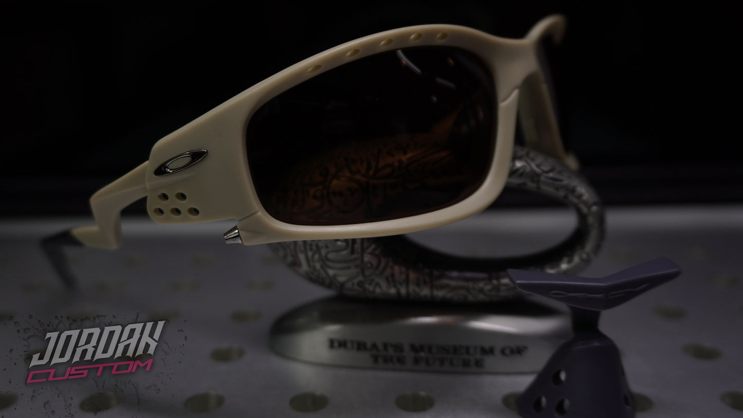 PLANTARIS SQ MATTE SAND